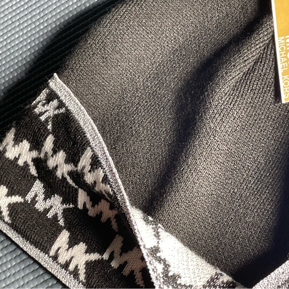 Michael Michael Kors Womens Knit Cuffed Winter Beanie Hat 539330C Black Multi OS - Picture 7 of 16